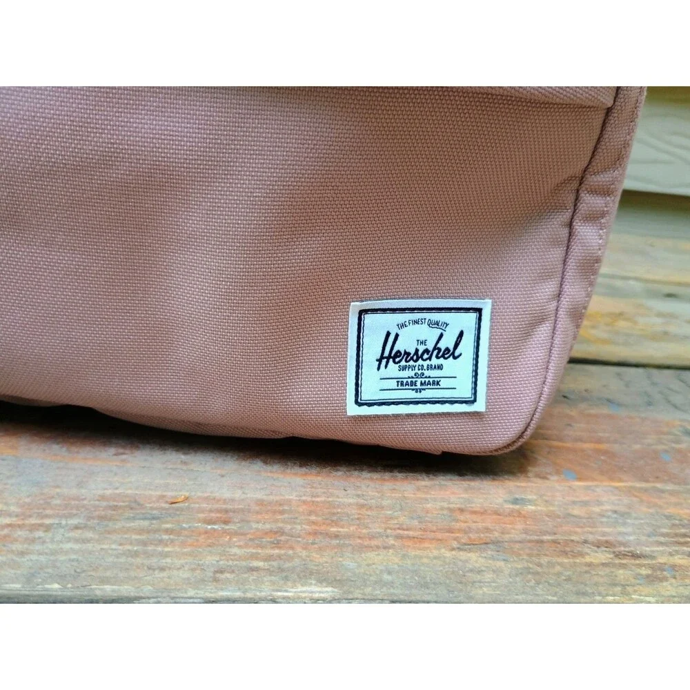 Herschel Supply Co. Chapter Travel Kit Ash Rose Pink Cosmetics Makeup